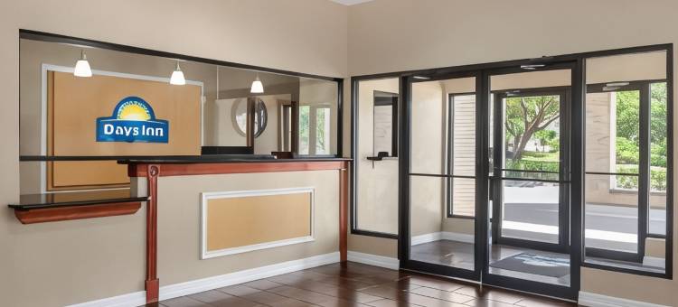 圣安东尼奥戴斯酒店-近嘉年华公园(Days Inn by Wyndham San Antonio Near Fiesta Park)图片