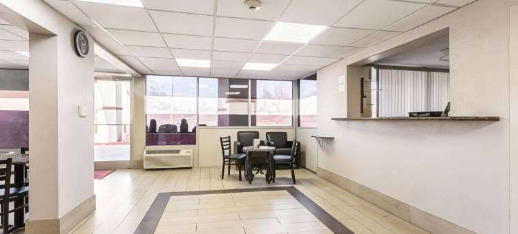 伊克诺套房酒店-近布里克敦(Econo Lodge Inn & Suites Near Bricktown)图片