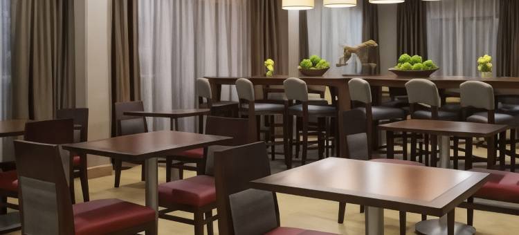 夏洛特大学欢朋酒店(Hampton Inn Charlotte-University Place)图片