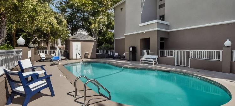 爱国者地贝斯特韦斯特酒店(Best Western Patriots Point)图片