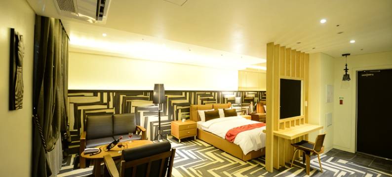 邓桑灰调酒店(Dunsan Graytone Hotel)图片