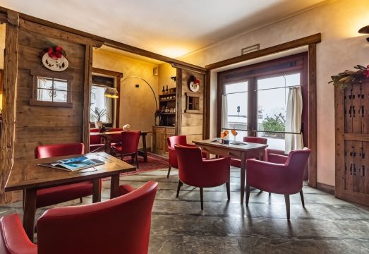 Le Charaban Hotel Overview