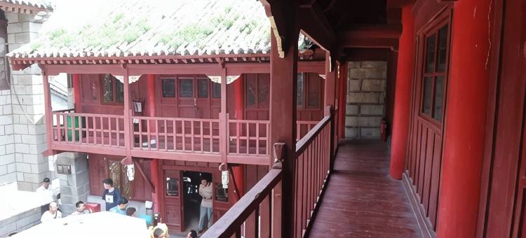 华山西峰饭店图片