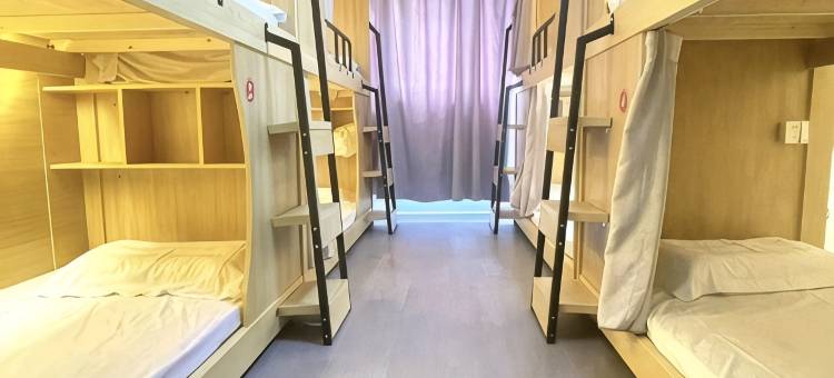 尚俭太空舱青年旅社(贵阳火车站店)图片