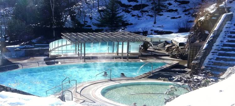 Luxurious Chalet in a Quiet and Ideal Location - Classified图片