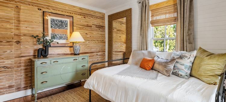 佛罗里达州校舍–历史名城蒙蒂塞洛迷人度假屋.(Welcome to The Schoolhouse – A charming cottage in historic Monticello, Florida.)图片