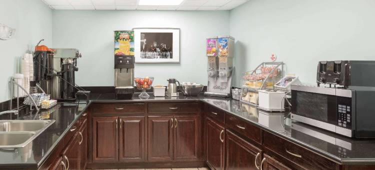 速8迪凯特酒店(Super 8 by Wyndham Decatur/Lithonia/ATL Area)图片