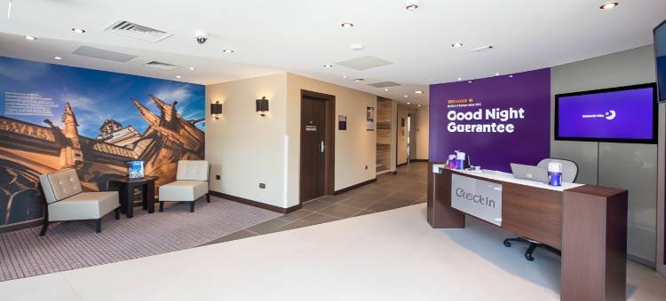 法恩伯勒城中心高级旅社(Premier Inn Farnborough Town Centre)图片