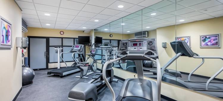 智选假日套房酒店东北镇(Holiday Inn Express & Suites North East)图片