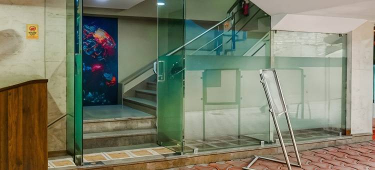 印多尔查潘市场的舒适豪华房(Palette by CheckIn Chappan Market Indore Formerly Sapphire Star)图片