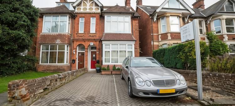 OYO朗斯代尔宾馆(OYO Lonsdale Guest House)图片