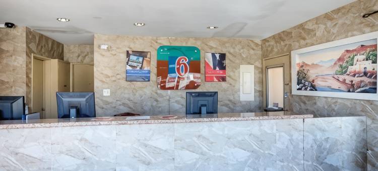 圣达菲广场城市商业区6号汽车旅馆(Motel 6 Santa Fe, NM - Downtown)图片