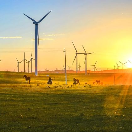 内蒙古呼和浩特+辉腾锡勒草原+响沙湾5日4晚拼小团