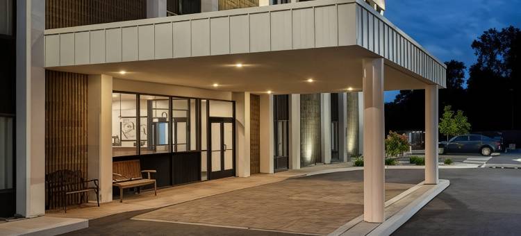 利物浦-锡拉丘兹北机场速8酒店(Super 8 by Wyndham Liverpool/Syracuse North Airport)图片