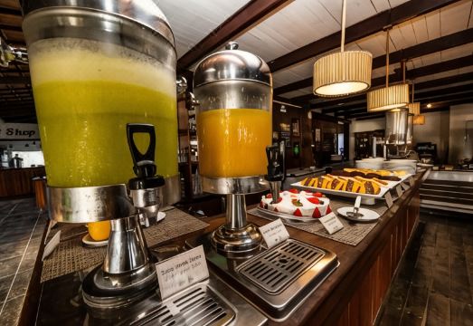 Duro Beach Hotel Hotel Overview