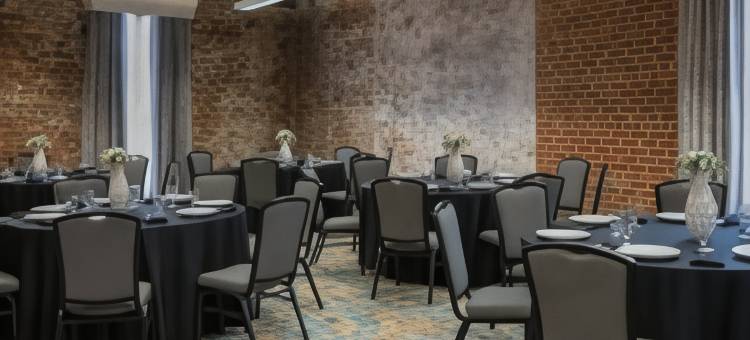 新奥尔良艺术维尔豪斯区万怡酒店(Courtyard New Orleans Warehouse Arts District)图片