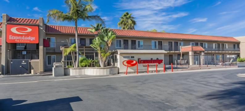 埃斯孔迪多市中心套房及伊克诺旅馆(Econo Lodge Inn & Suites Escondido Downtown)图片