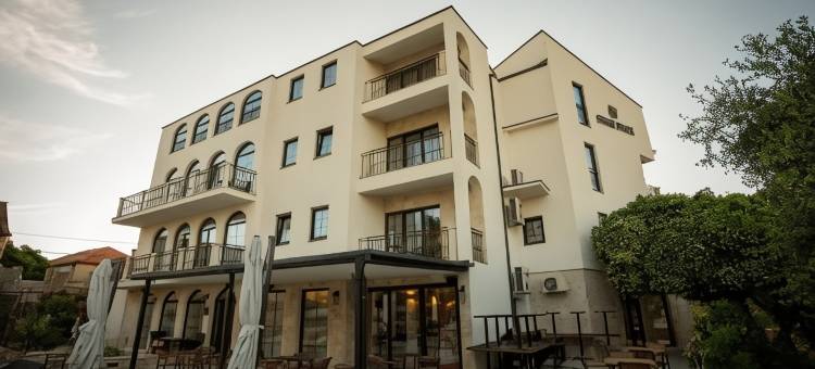 斯塔里德沃尔别墅酒店(Villa Stari Dvor)图片
