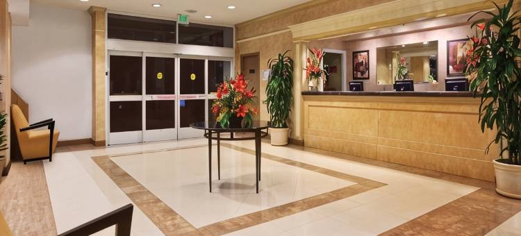 洛杉矶埃尔塞贡多希尔顿逸林酒店(DoubleTree by Hilton LAX - El Segundo)图片
