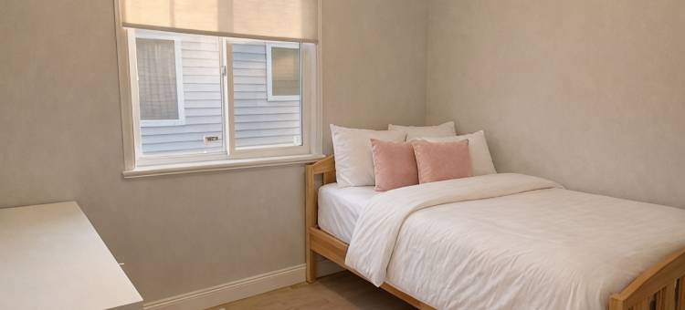 高贵林中心购物中心3卧1卫合住房屋(Coquitlam Centre Mall 3 Bed 1 Bath in a Shared House)图片