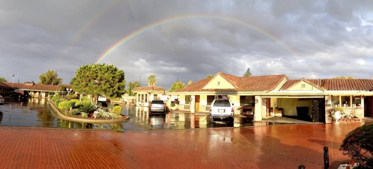 费尔布里奇套房酒店-默塞德-通往优胜美地(FairBridge Inn & Suites Gateway to Yosemite)图片