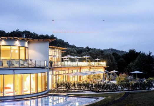 Heilthermen Resort Bad Waltersdorf Hotel Overview