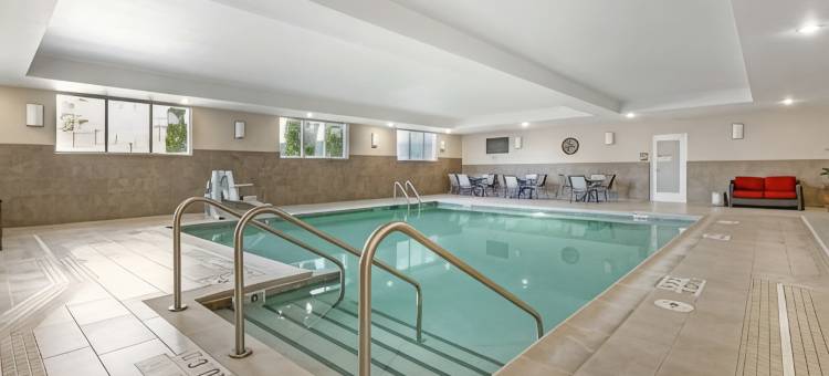 拉克雷森特中央贝斯特韦斯特优质酒店(Best Western Plus at la Crescent Event Center)图片
