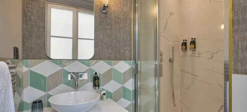 黄金水龙头酒店(Le Robinet d'Or Paris Canal Saint Martin)图片