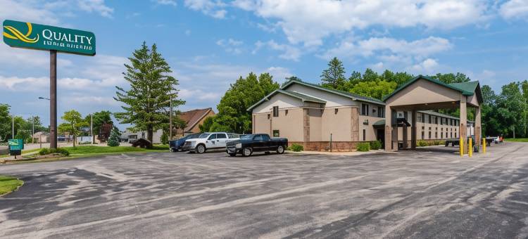 马里内特品质套房酒店(Quality Inn & Suites Marinette)图片