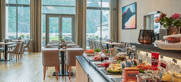 瓦尔河谷峡湾酒店 - 经典挪威酒店(Valldal Fjordhotell - by Classic Norway Hotels)图片