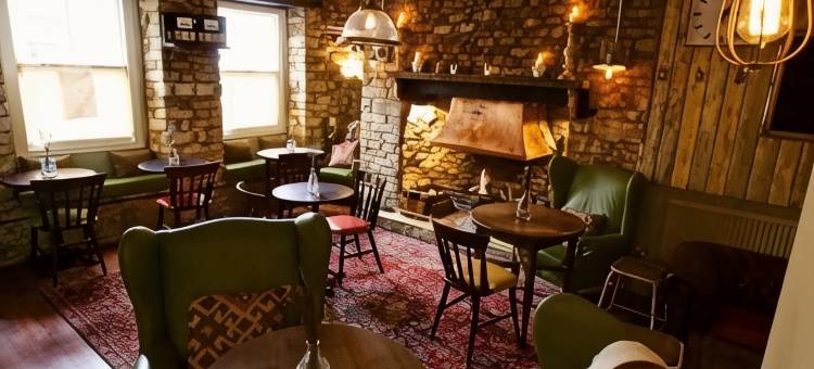 伍德斯托克阿姆斯旅馆(The Woodstock Arms)图片