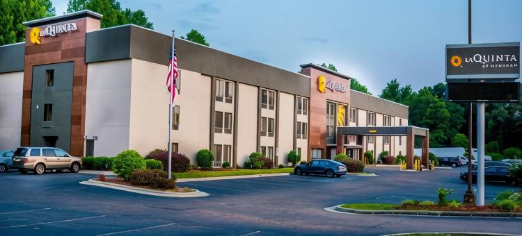 费耶特维尔 I-95 拉昆塔温德姆套房酒店(La Quinta Inn & Suites by Wyndham Fayetteville I-95)图片