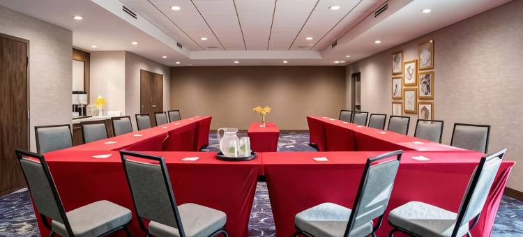 印地欧欢朋套房酒店(Hampton Inn & Suites Indio)图片