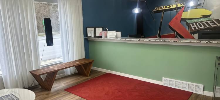 灯塔旅馆和套房(Lighthouse Inn & Suites)图片