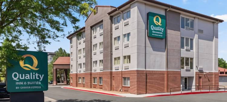 丹佛国际机场凯艺酒店及套房(Quality Inn & Suites Denver International Airport)图片