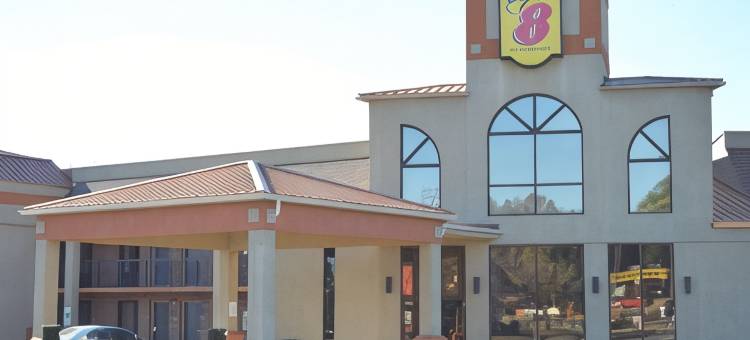 亨特斯维尔-夏洛特地区温德姆速8酒店(Super 8 by Wyndham Huntersville/Charlotte Area)图片