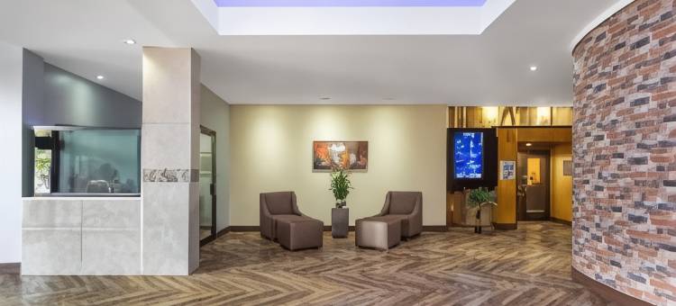 温德姆华美达-坦帕西岸机场南(Ramada by Wyndham Tampa Westshore Airport South)图片