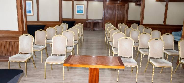 蒙特港阿巴总统套房公寓酒店(Abba Presidente Suites Puerto Montt)图片