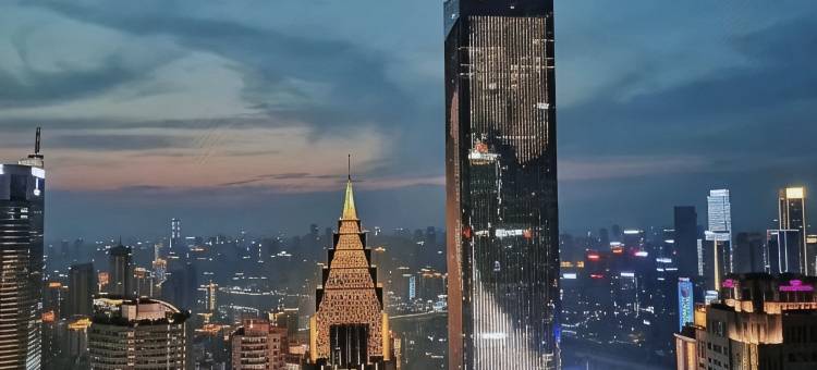 YIAN伊岸高空江景酒店(重庆解放碑云端之眼店))图片