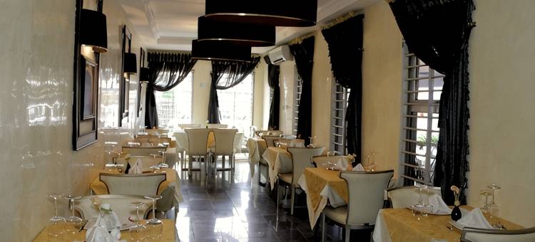 卡拉巴尔海港水疗度假村(Calabar Harbour Resort Spa)图片