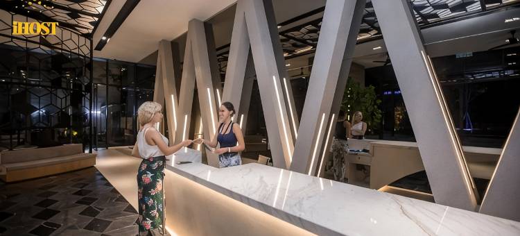 艾霍斯特全球表达套房酒店(Expressionz Suites by IHost Global)图片