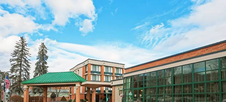 Holiday Inn 萨拉托加温泉(Holiday Inn SARATOGA SPRINGS by IHG)图片