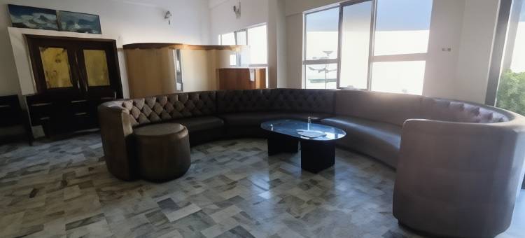多纳吉里酒店(Hotel Dronagiri)图片