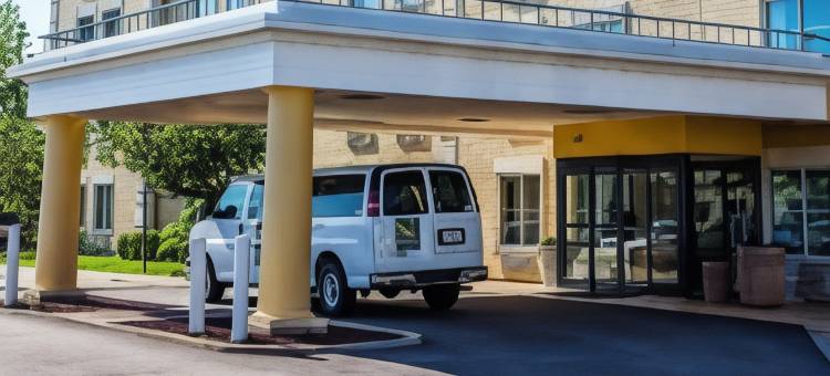 CVG机场凯艺套房酒店(Quality Inn & Suites Cvg Airport)图片