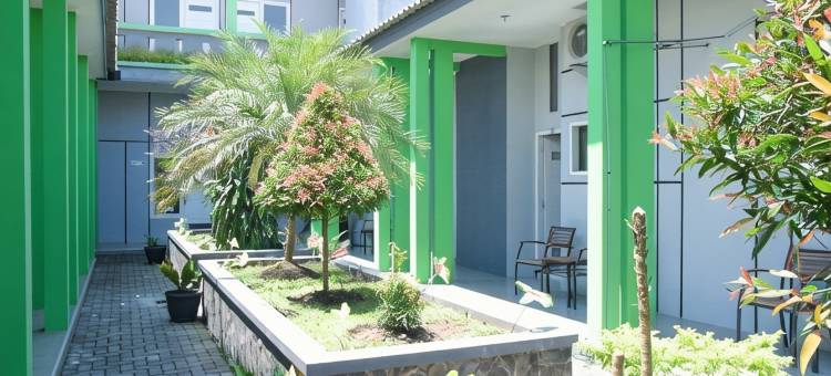 红门伊斯兰酒店靠近普罗博林戈市政厅2号(RedDoorz Syariah Near Balai Kota Probolinggo 2)图片
