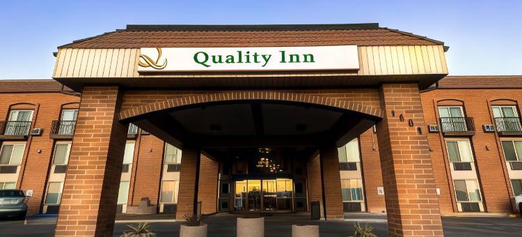 弗纳尔凯艺酒店-近美国国立恐龙公园(Quality Inn Vernal Near Dinosaur National Monument)图片