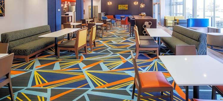 俄克拉何马城机场拉昆塔温德姆套房酒店(La Quinta Inn & Suites by Wyndham Oklahoma City Airport)图片