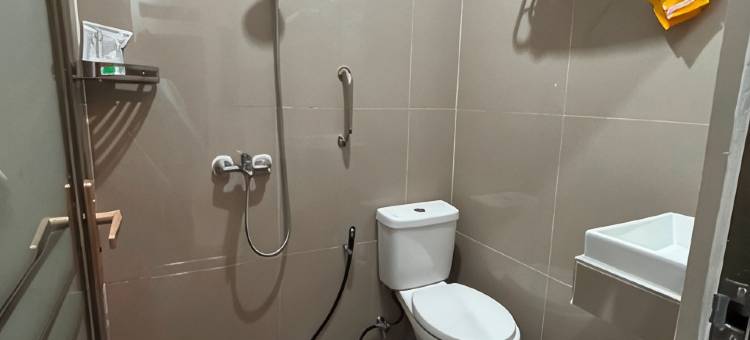 Zero Kost H.Bustomi图片