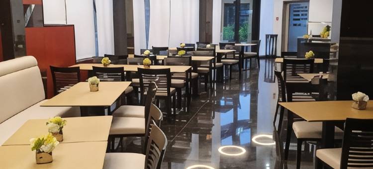 纳什套房酒店(Nash Suites Airport Hotel)图片