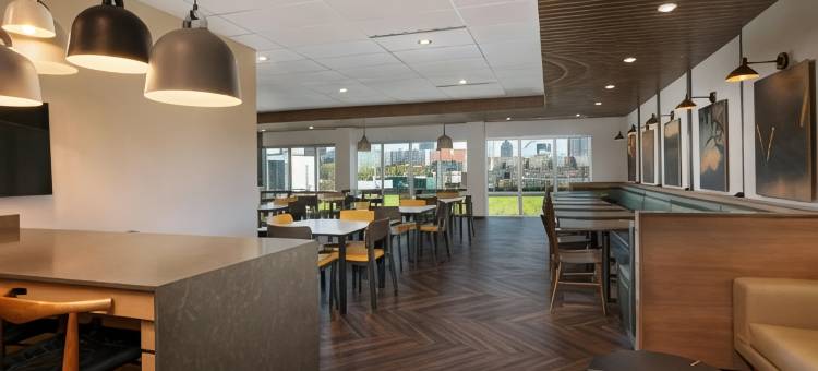 Fairfield Inn & Suites St. Louis Downtown图片